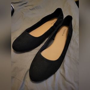 Size 13WW Black Flats